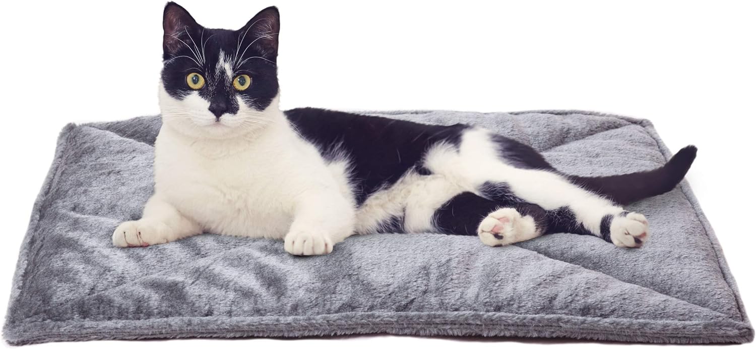 Warm and Cozy: A Review of the Furhaven Pet Heating Pad for Your Feline Friend